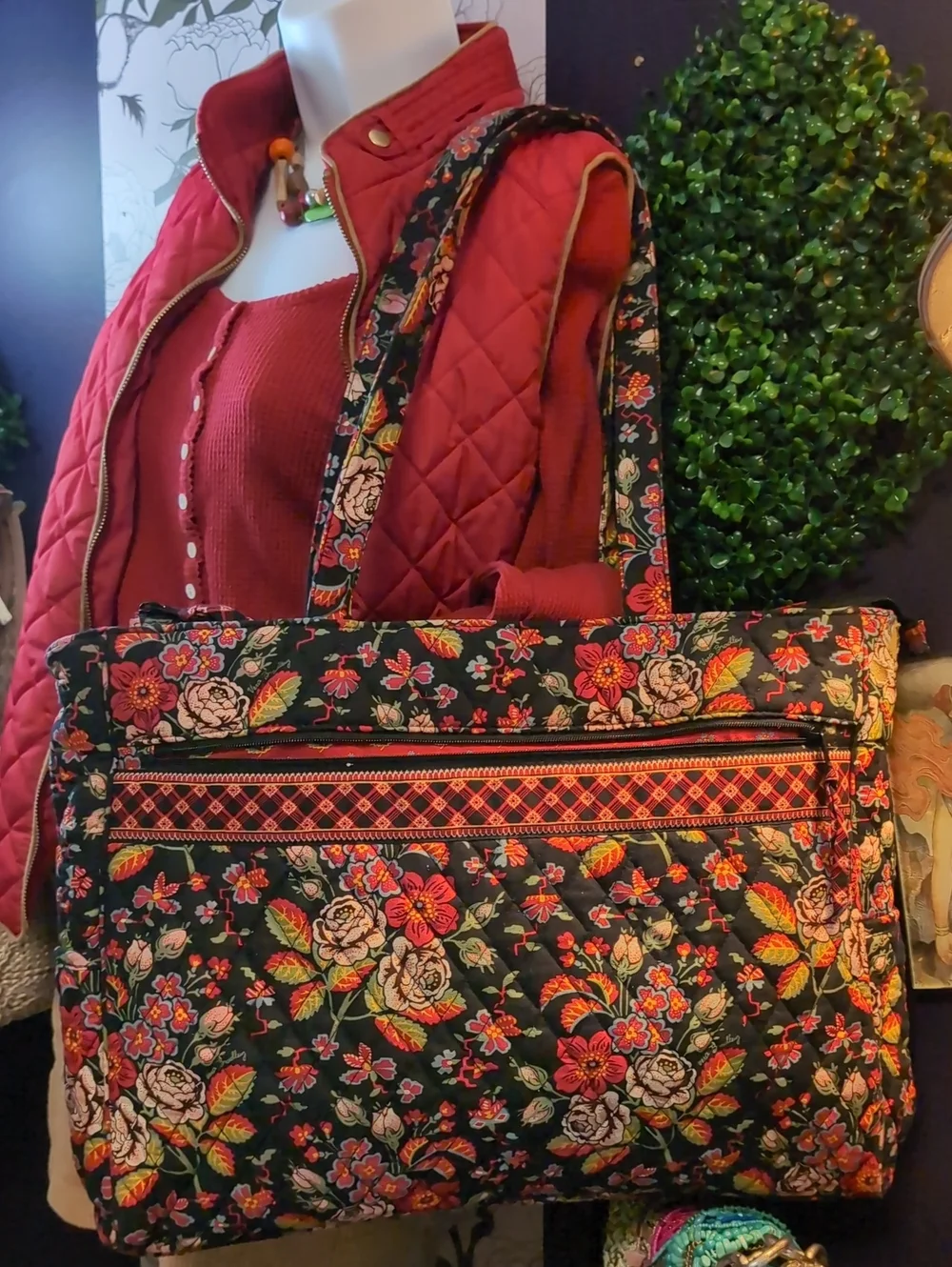 Metropolitan Anastasia Retired Laptop/Business Bag By Vera Bradley